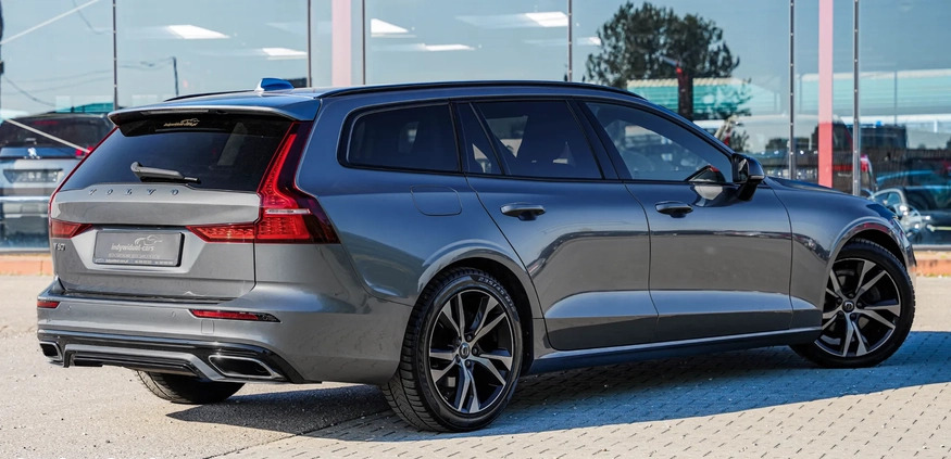 Volvo V60 cena 98900 przebieg: 157000, rok produkcji 2019 z Zalewo małe 781